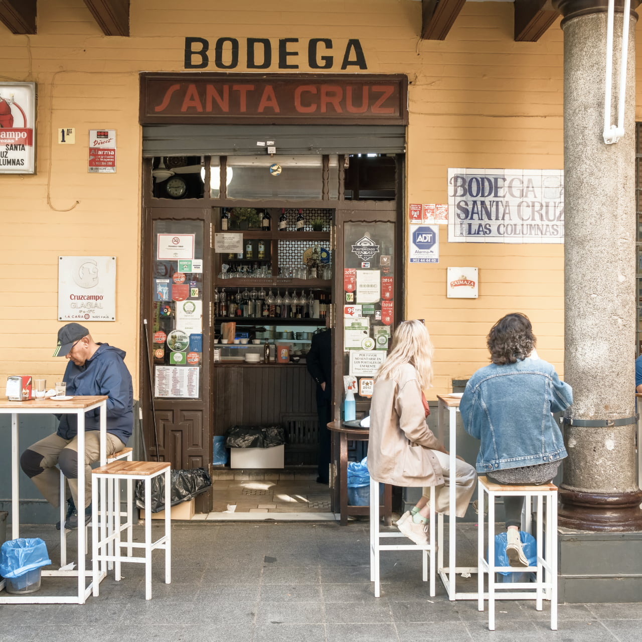 Beliebte Bars in Santa Cruz in Sevilla